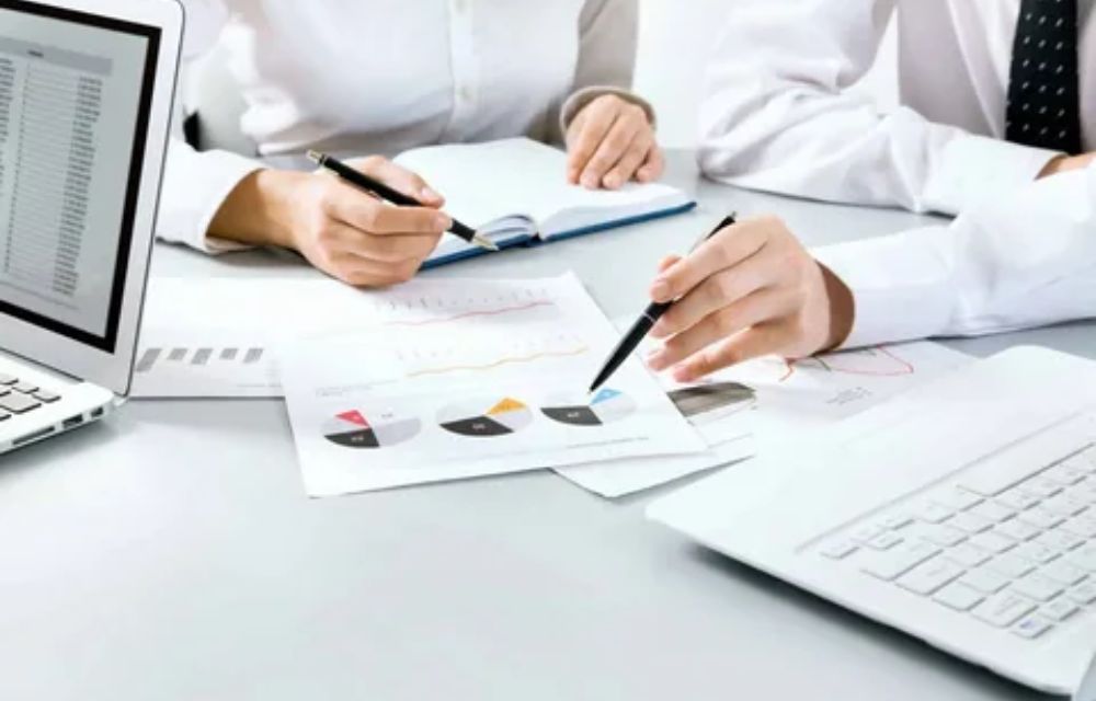 How Auditing Services Help with Tax Compliance and Planning